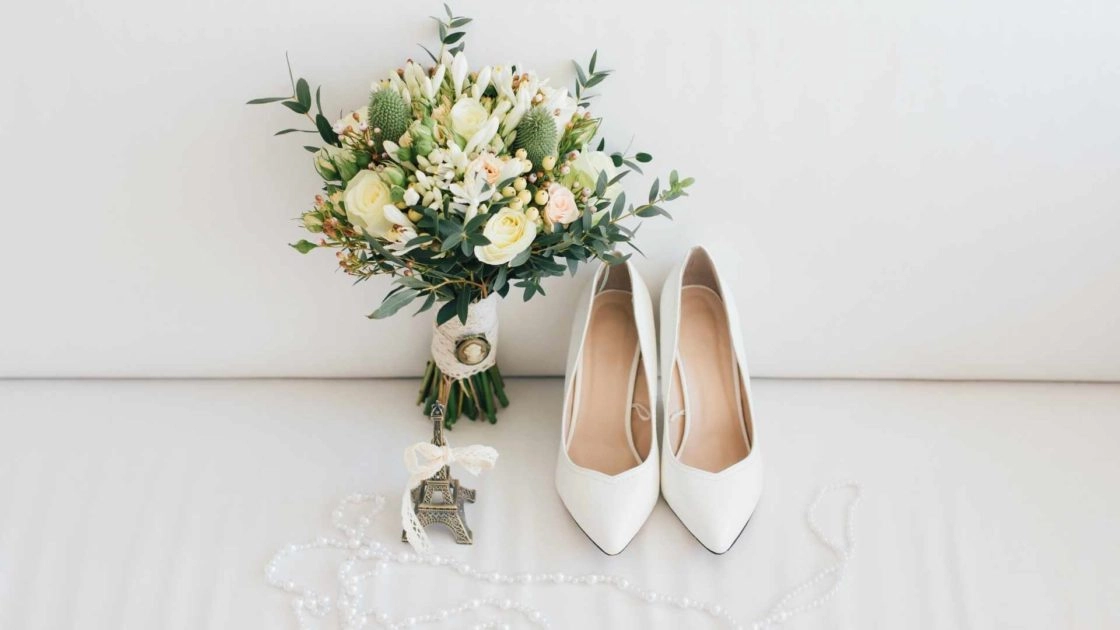 Wedding Accessories at the Lady Gregory Hotel