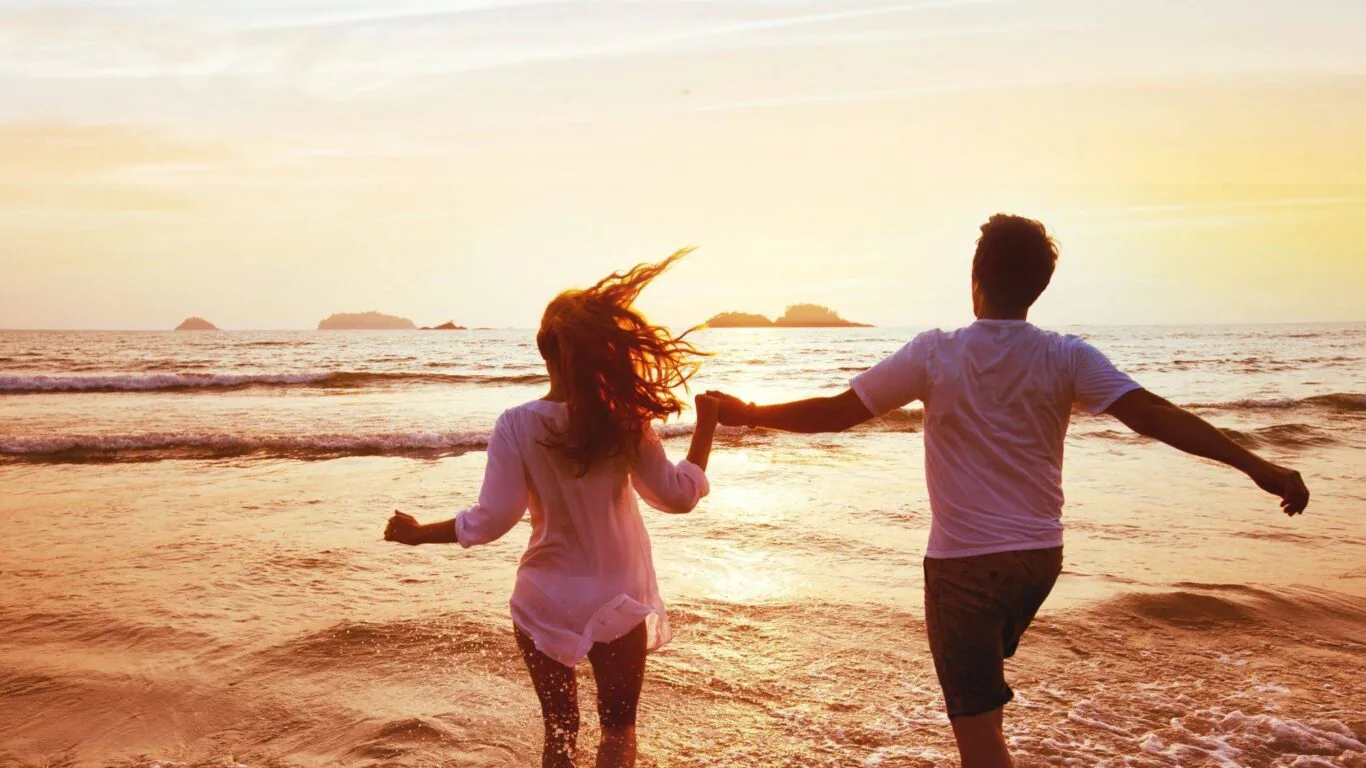 Beach Couple Lady Gregory