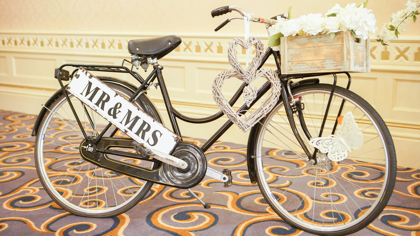Wedding-Bike-Lady-Gregory