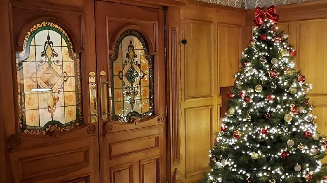 Christmas-Lady-Gregory